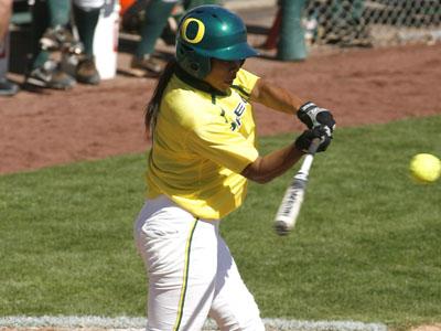 oregon softball photo