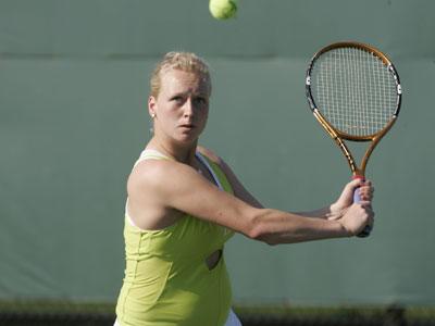 Sophomore Anna Powaska