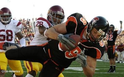 Oregon State tight end Joe Newton
