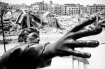 PHOTO: Alex Hofford - Martyrs Square Statue Beiruti - 1992