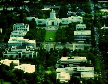 Aerial photo of Oregon State Capitol