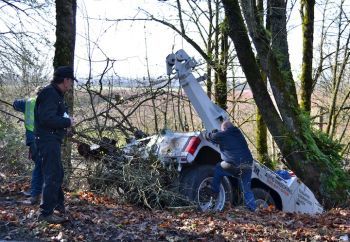 M&M tow truck crash