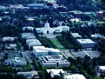 Aerial photo of Oregon Capitol by Tim King Salem-News.com