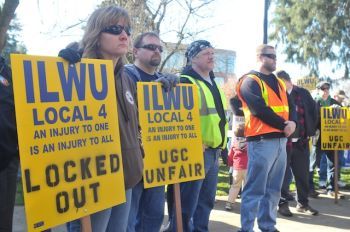 ILWU workers