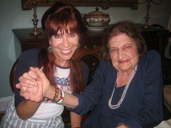 Eileen Fleming and Helen Thomas